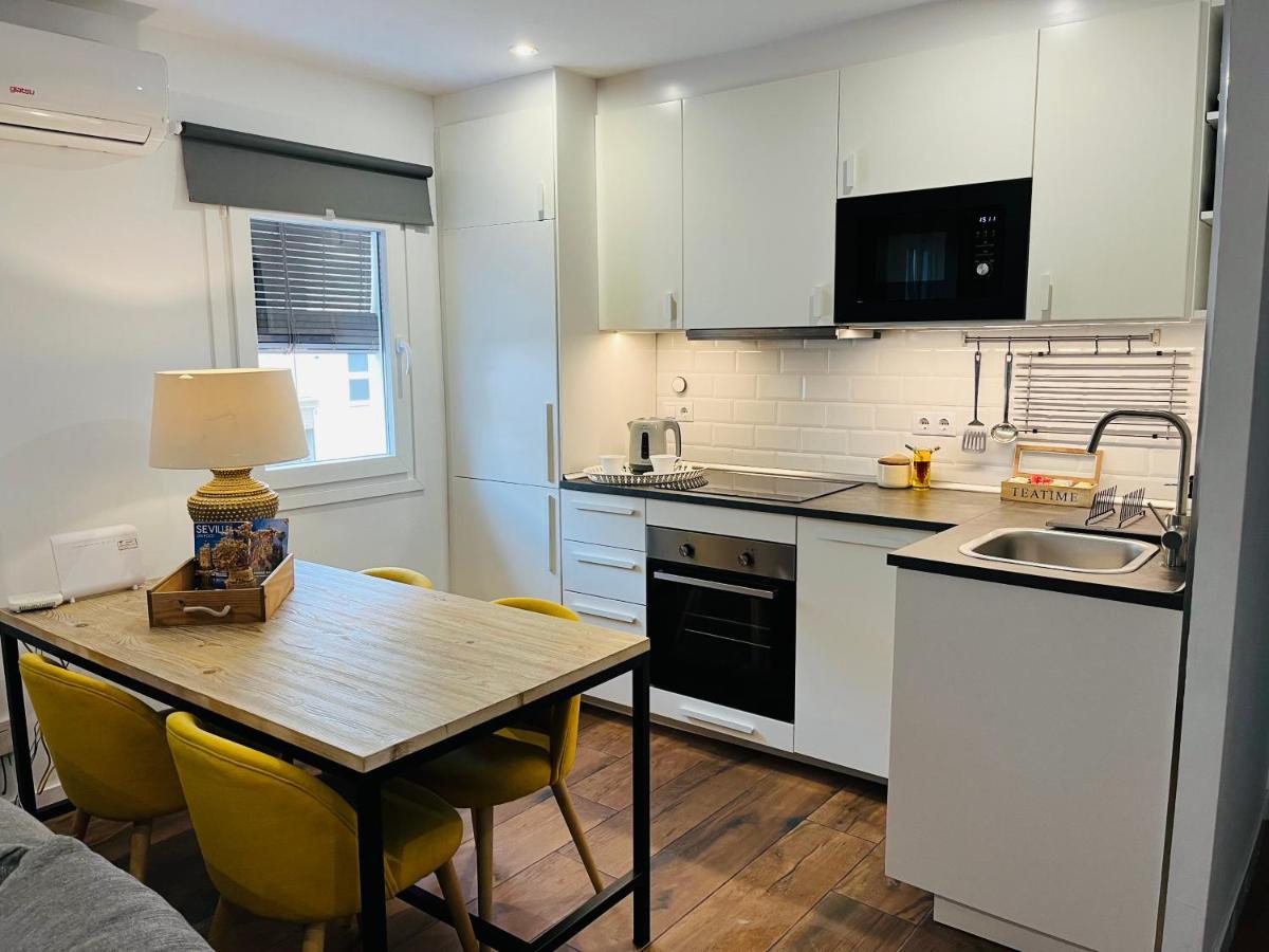 Petit Apartment Los Remedios Seville Ngoại thất bức ảnh